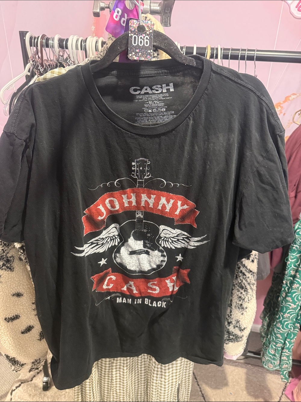 66. johnny cash r shirt XL